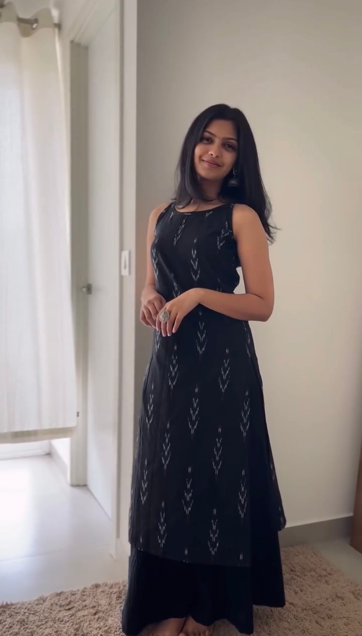 Ikat Elegance Sleeveless Kurta Set