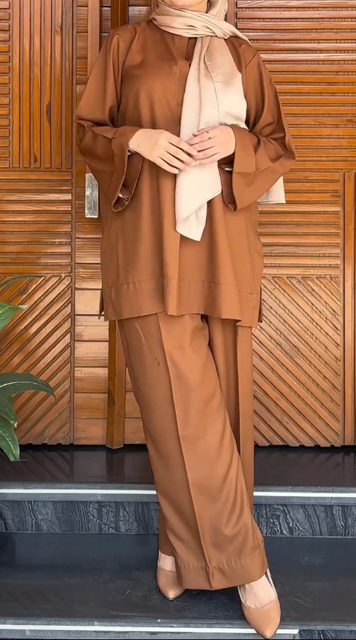 Rusty Glow Two-Piece Set