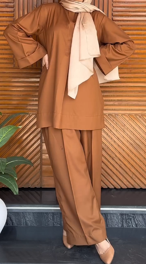 Rusty Glow Two-Piece Set