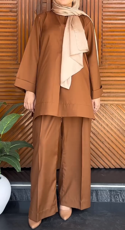 Rusty Glow Two-Piece Set