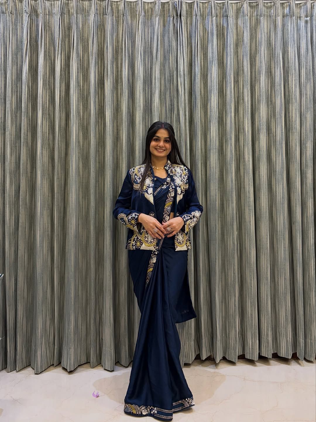 Aanya Heavy Crepe Saree Set