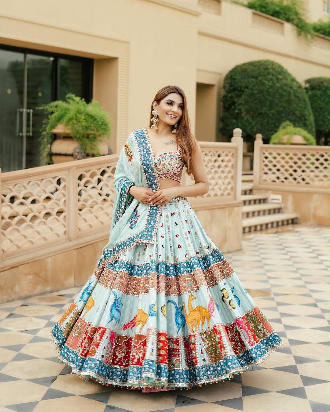Noor-e-Rajwadi Lehenga