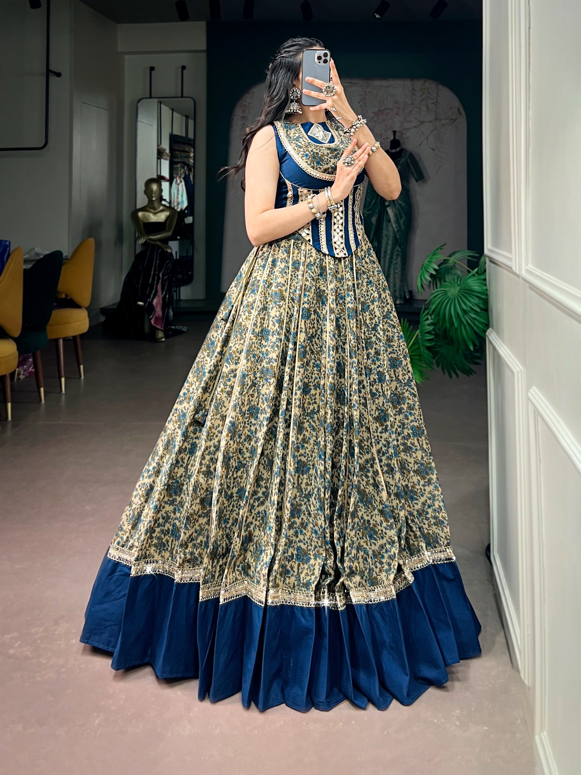 Aarzoo Mirror Bloom Lehenga