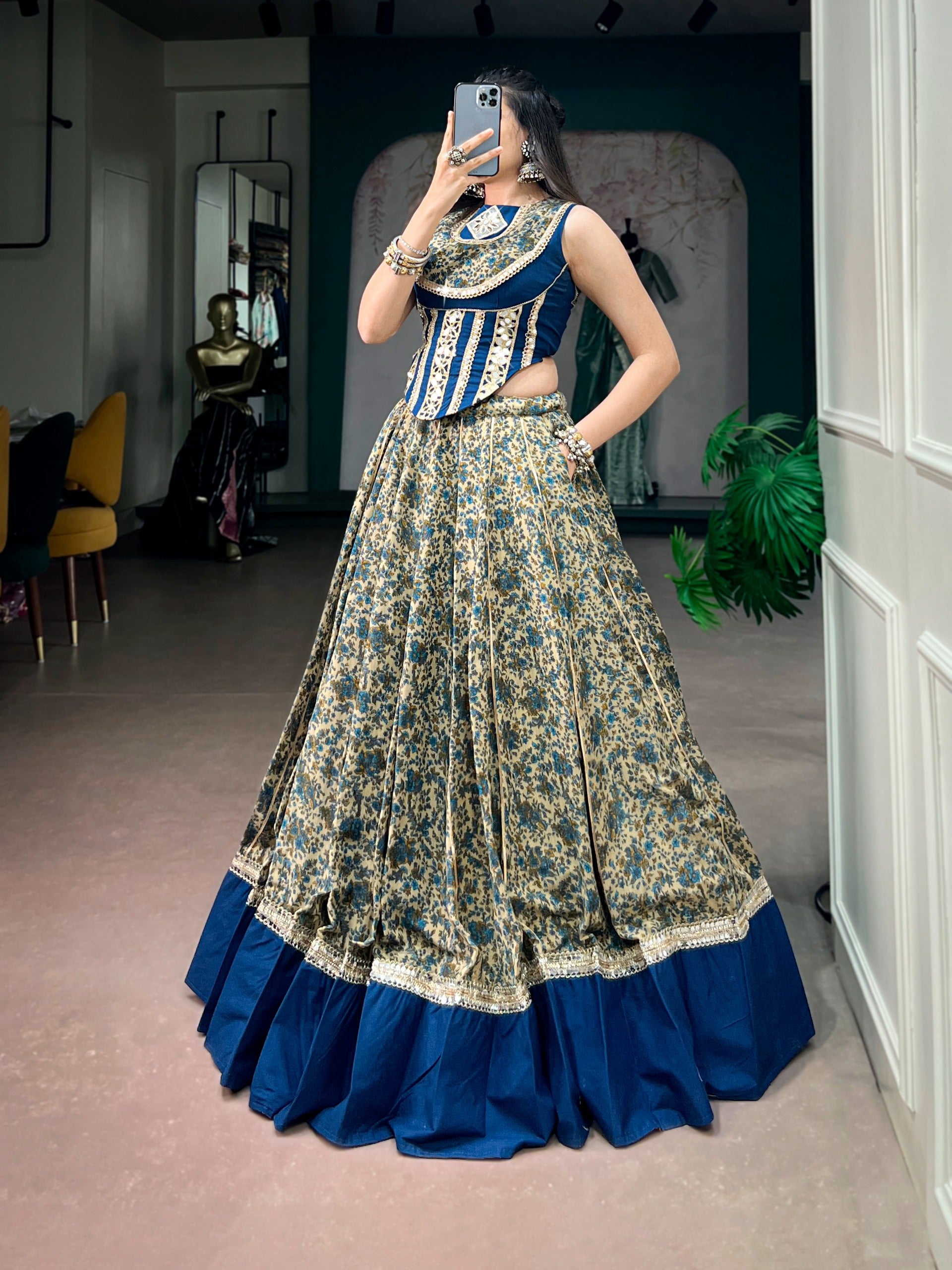 Aarzoo Mirror Bloom Lehenga