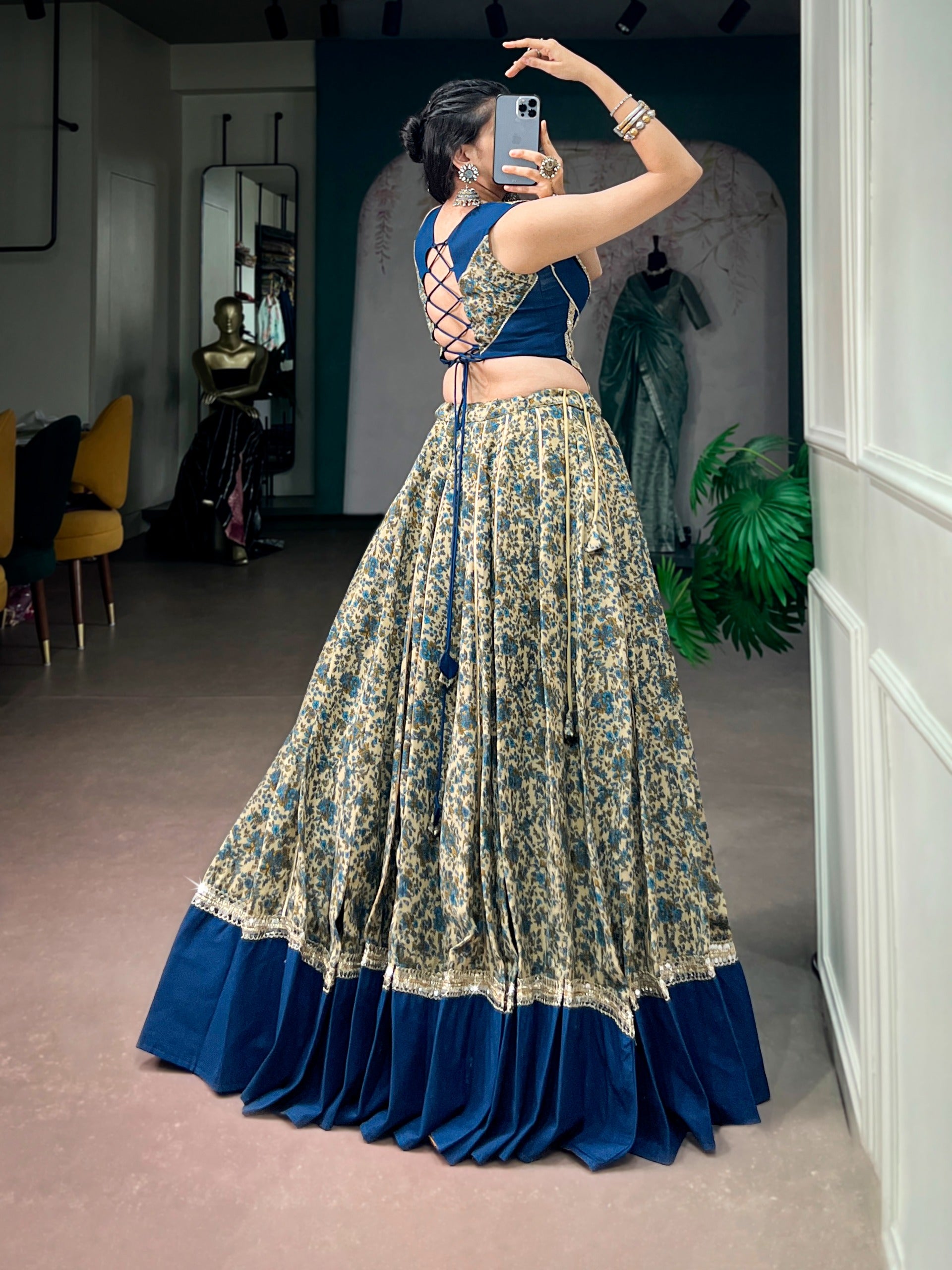 Aarzoo Mirror Bloom Lehenga