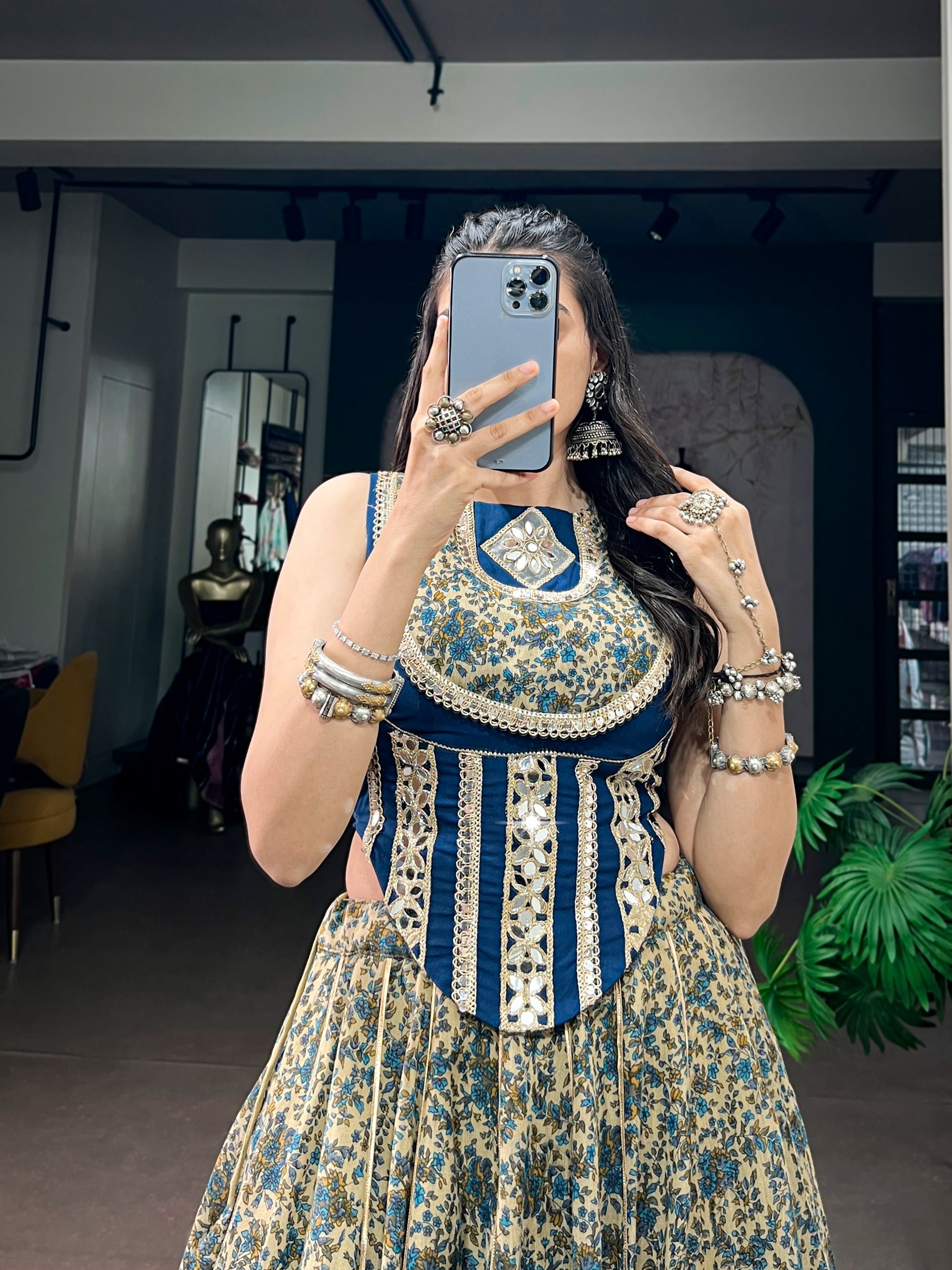 Aarzoo Mirror Bloom Lehenga