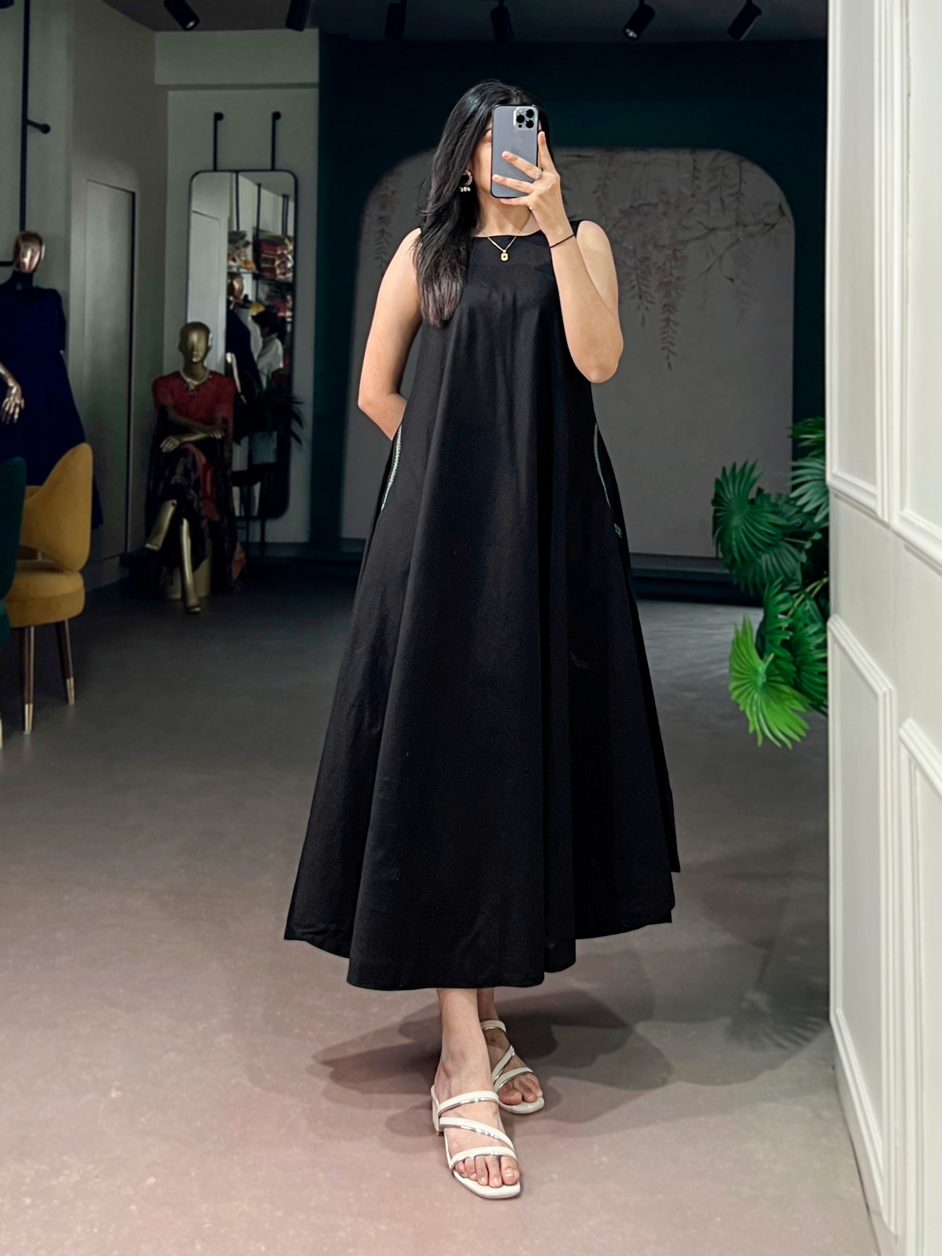 Ebony Aura Maxi