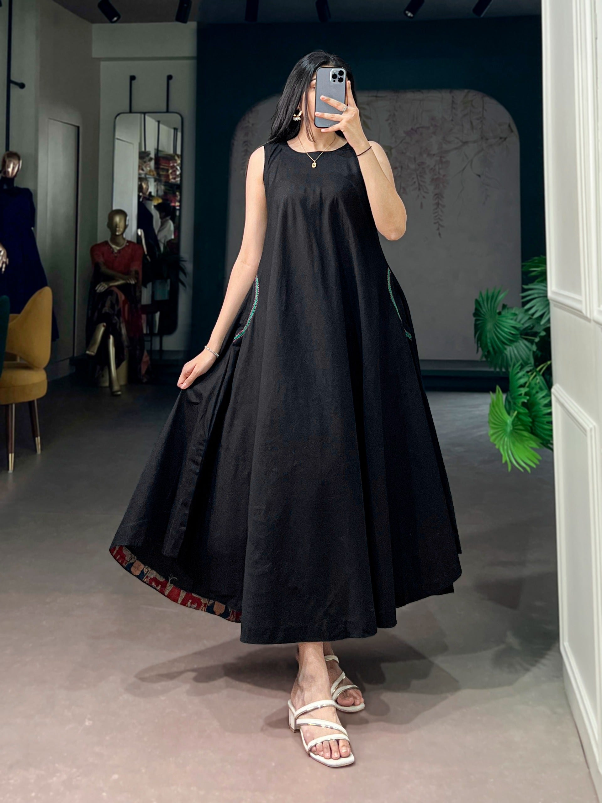 Ebony Aura Maxi