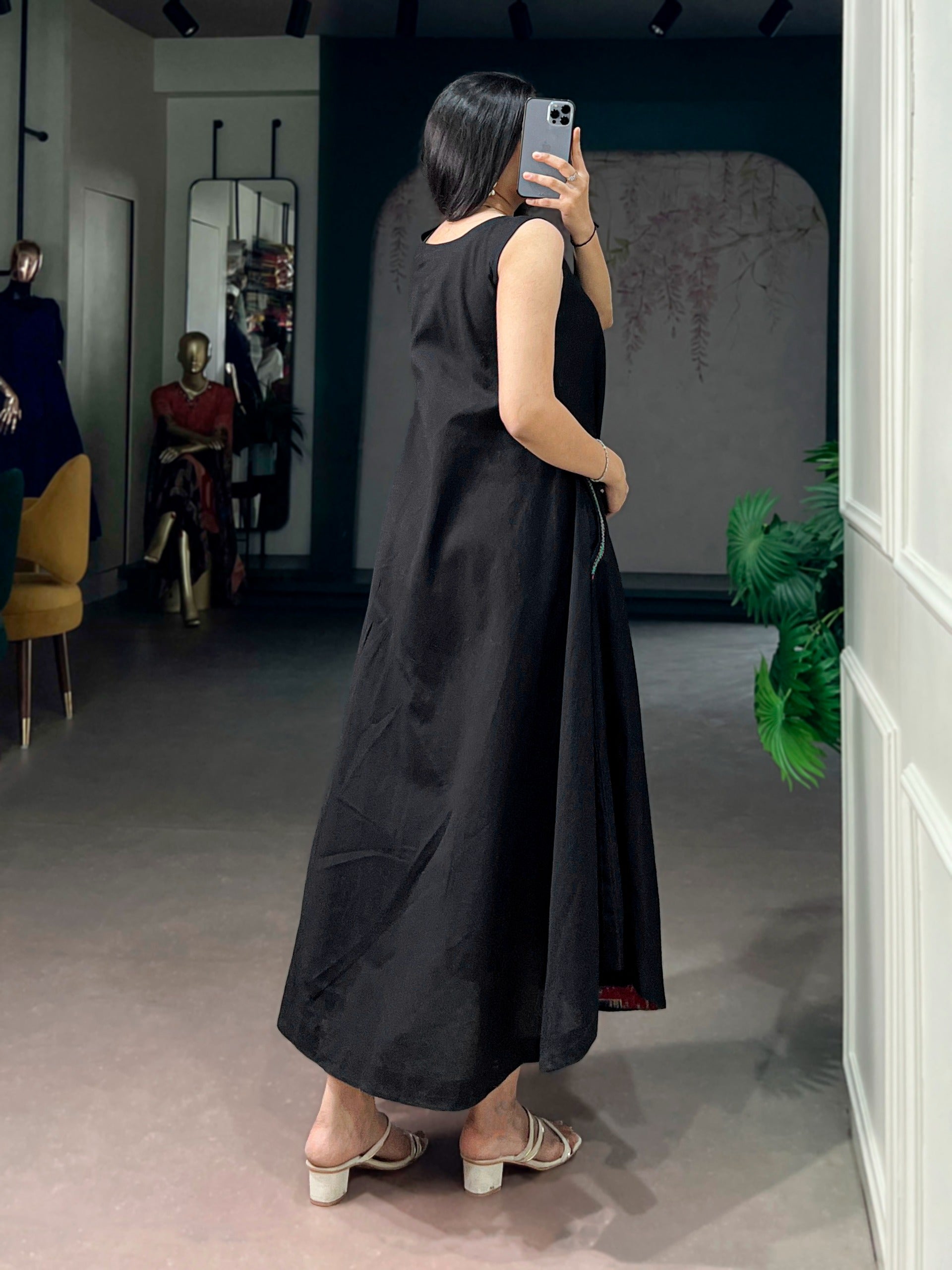 Ebony Aura Maxi