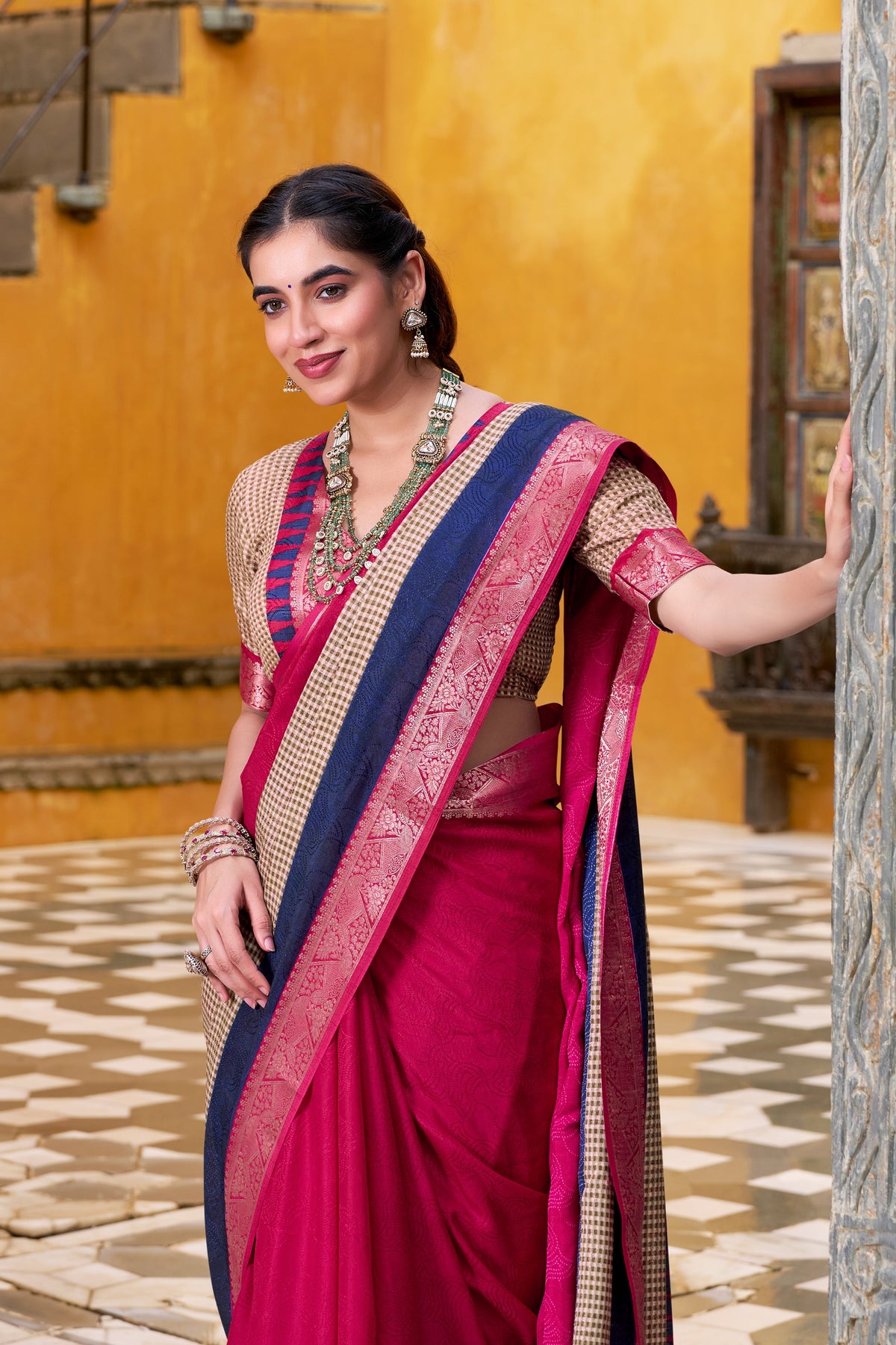 Meeshrii Royal Weaves