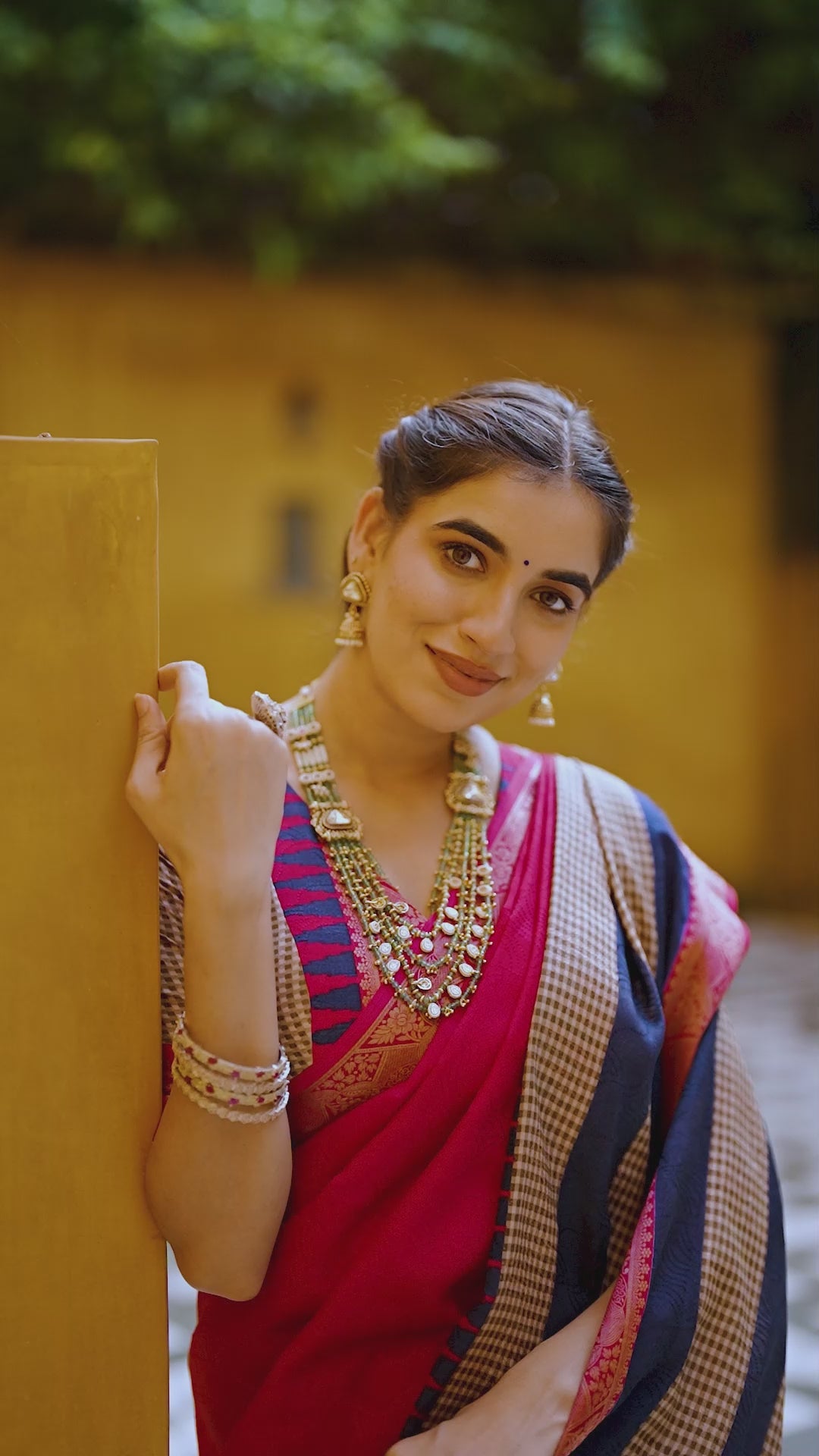 Meeshrii Royal Weaves