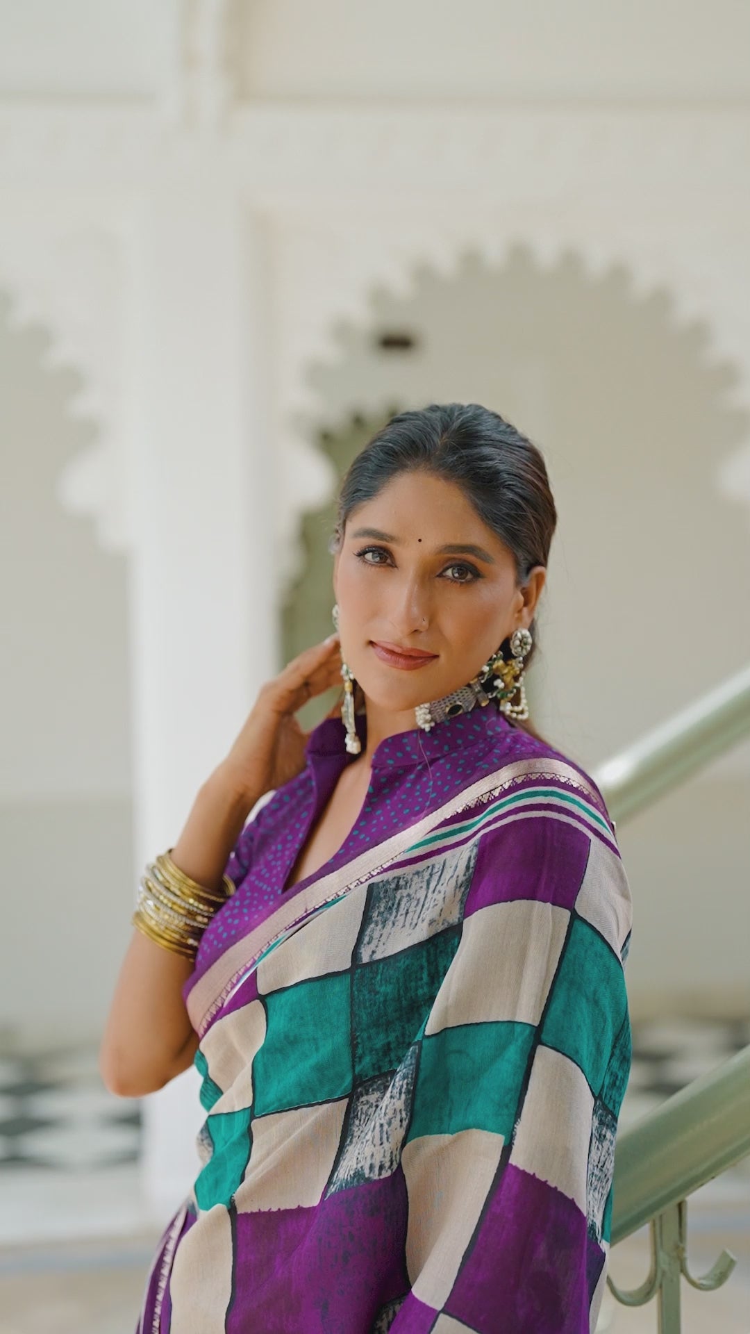Woven whispers of royalty, wrapped in Chanderi charm