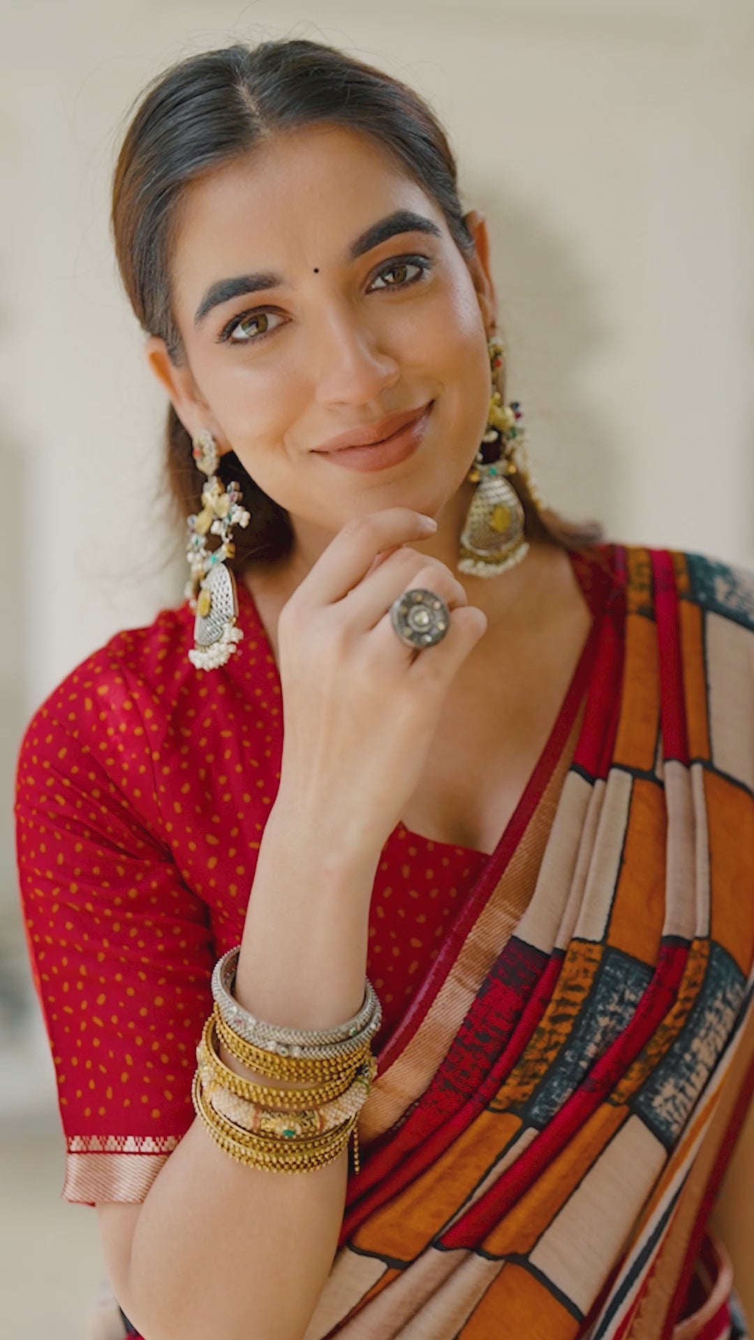 Woven whispers of royalty, wrapped in Chanderi charm