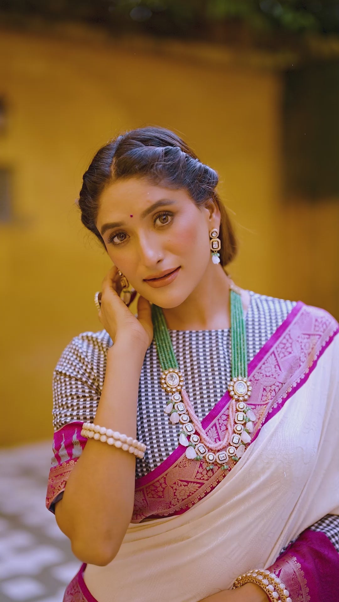 Meeshrii Royal Weaves