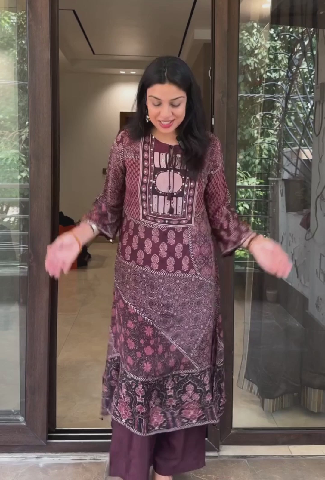 Wine Mirror Ajrakh Set