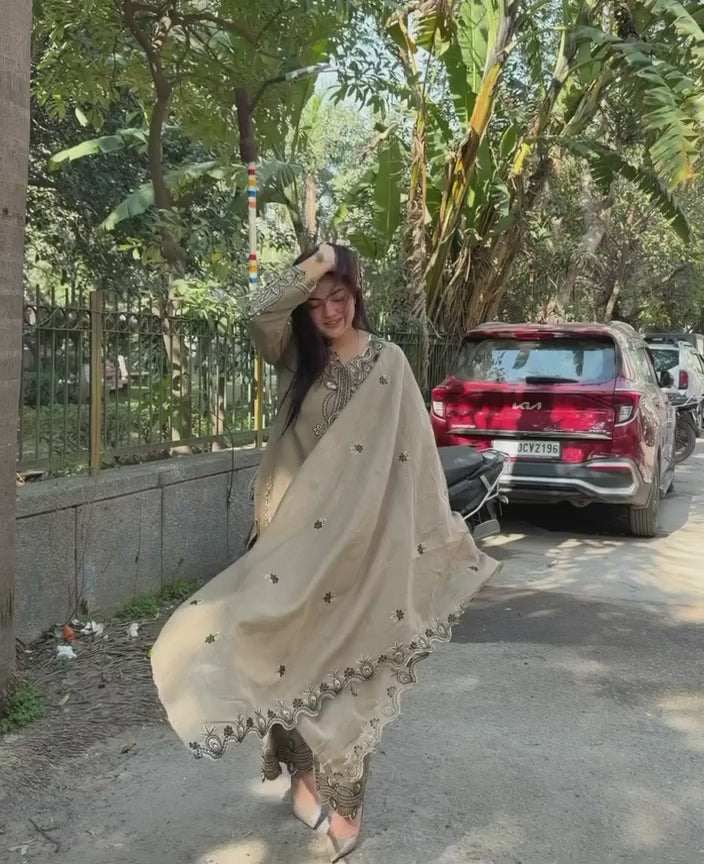 Mumtaz Heritage Suit