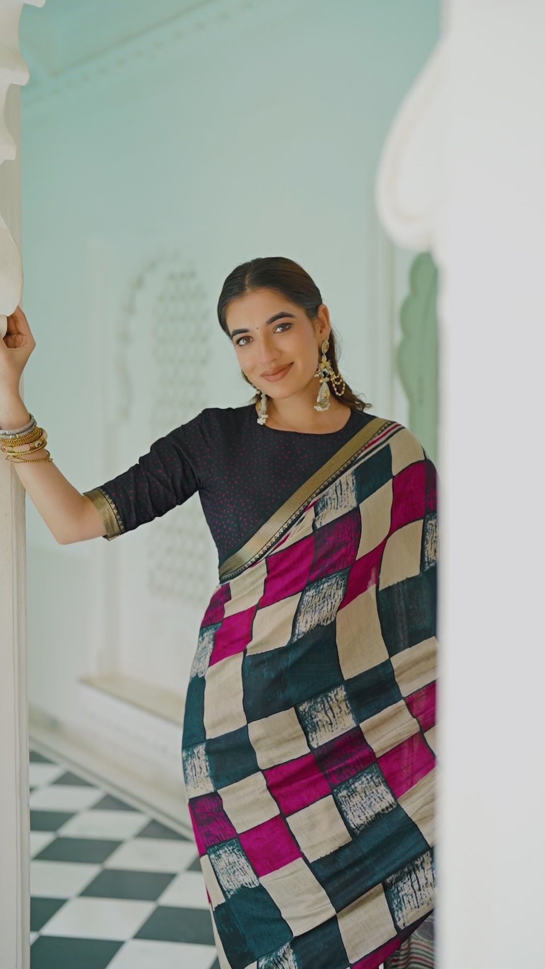 Woven whispers of royalty, wrapped in Chanderi charm
